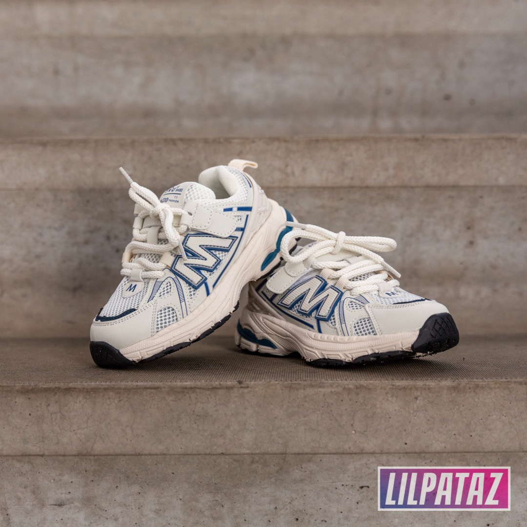 Moodz White (size 28 and 37)