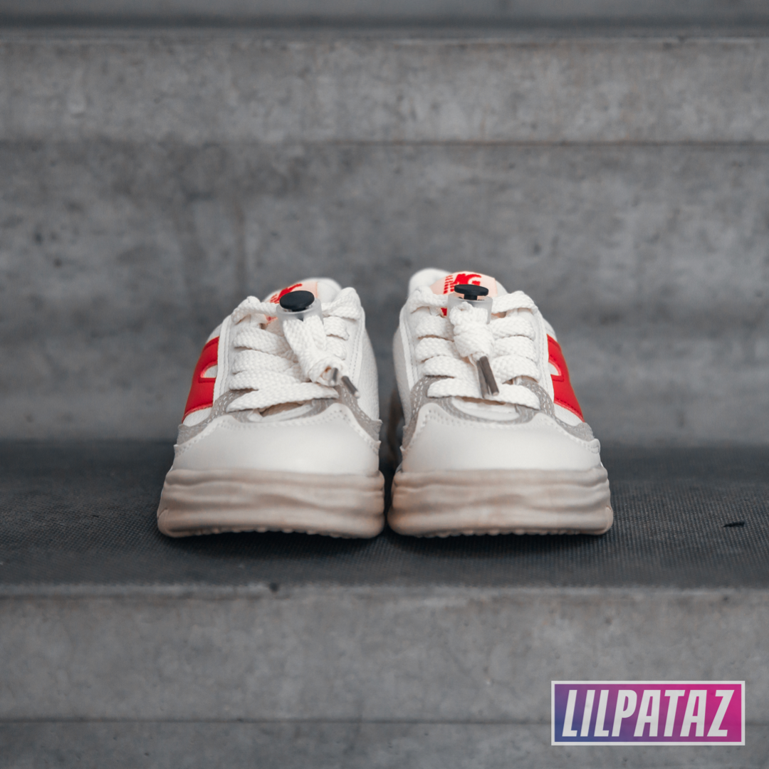 Performerz Off-White Red (size 21)